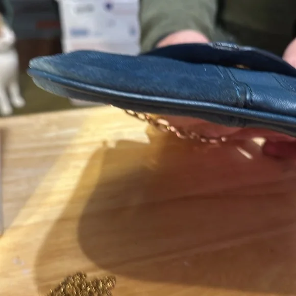 Cole Haam vintage Crossbody. And very good gently used condition.​​​ - Picture 5 of 9